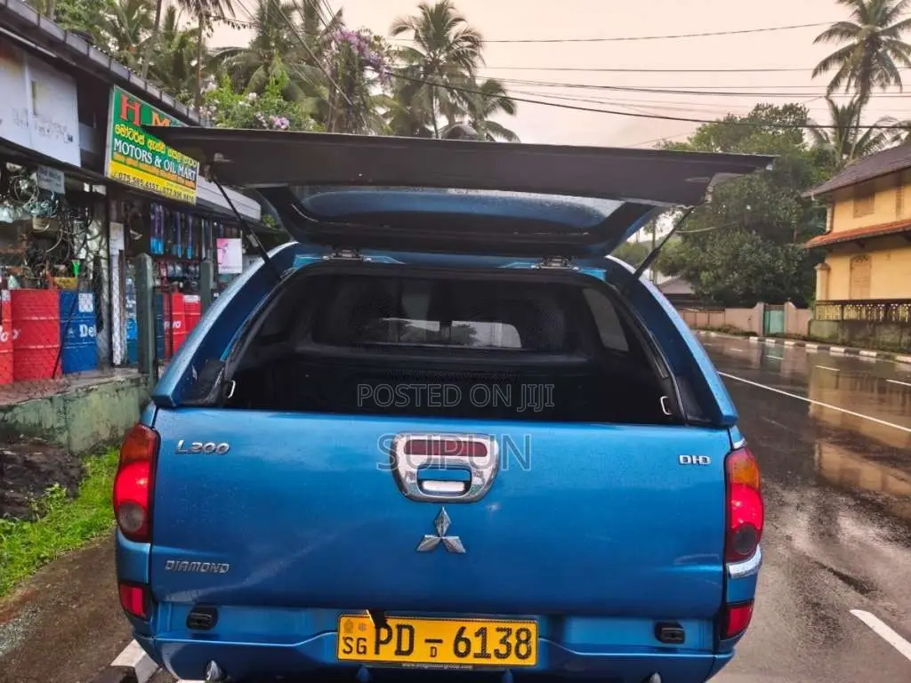 Mitsubishi L200 4WD 2007 Pickup (Used)