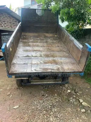 Isuzu Tipper 2007 Lorry (Used)