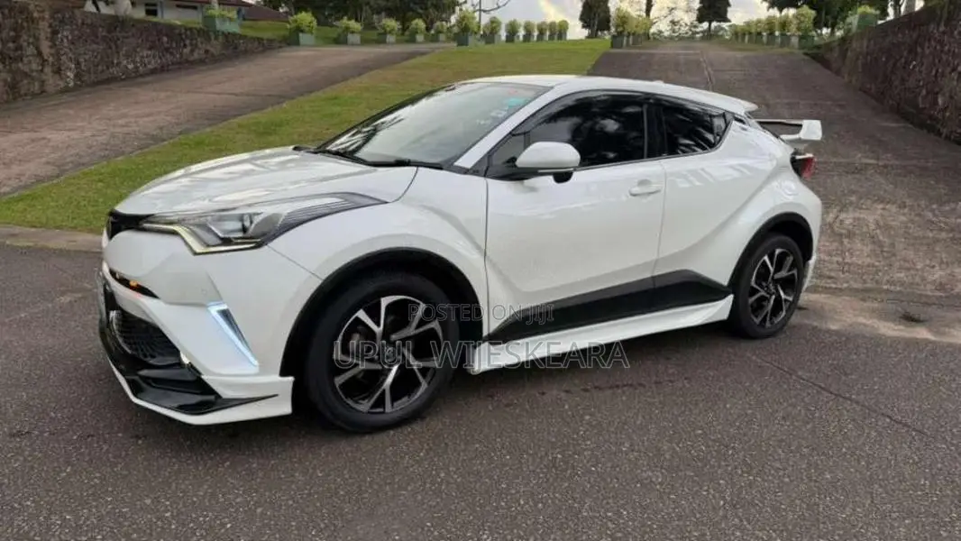 Toyota CHR NGX50 2017 SUV (Used)