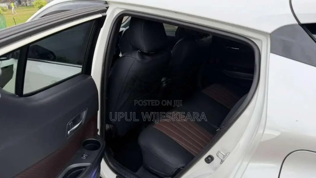 Toyota CHR NGX50 2017 SUV (Used)