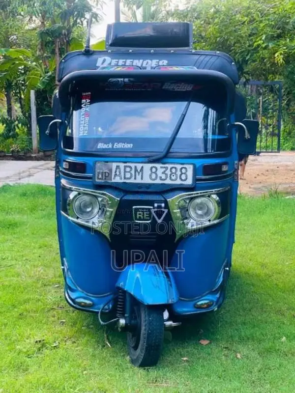 Bajaj 4 Stroke 2016 Three Wheel (Used)