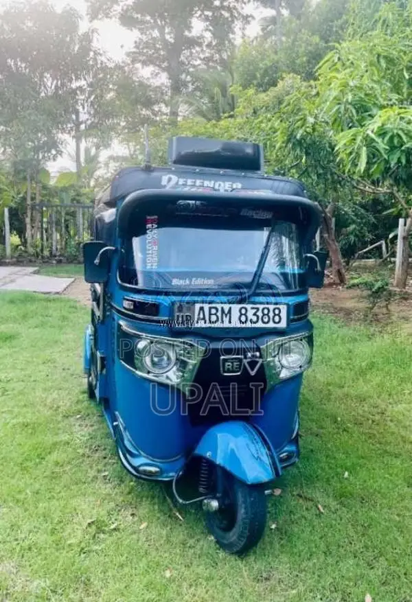 Bajaj 4 Stroke 2016 Three Wheel (Used)