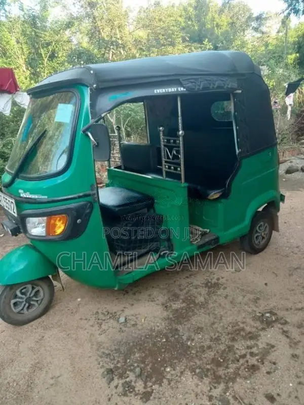 TVS KING 2014 Three Wheel (Used)