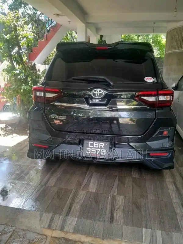 Toyota Raize 2023 SUV (Used)