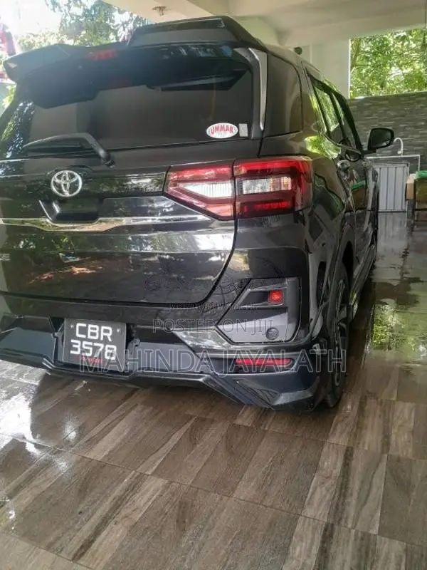 Toyota Raize 2023 SUV (Used)