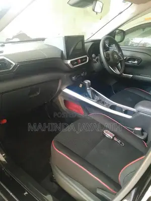 Toyota Raize 2023 SUV (Used)