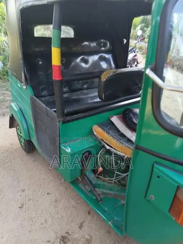 Bajaj 4 Stroke 2010 Three Wheel (Used)