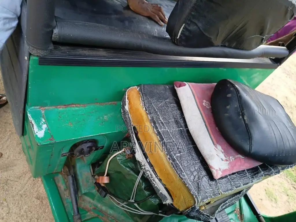 Bajaj 4 Stroke 2010 Three Wheel (Used)