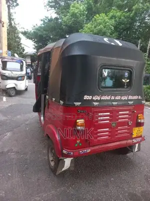 Bajaj RE 2 Stroke 2004 Three Wheel (Used)