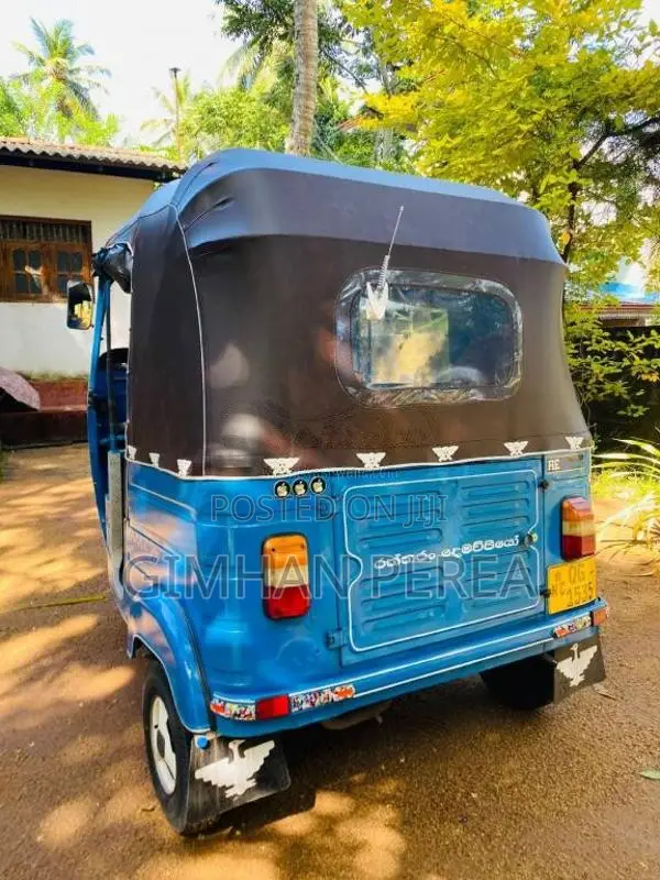 Bajaj RE 2006 Three Wheel (Used)