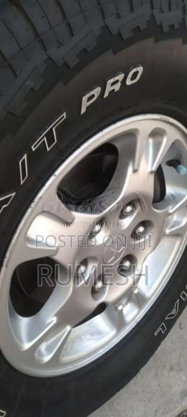 Mitsubishi Montero 2002 SUV (Used)