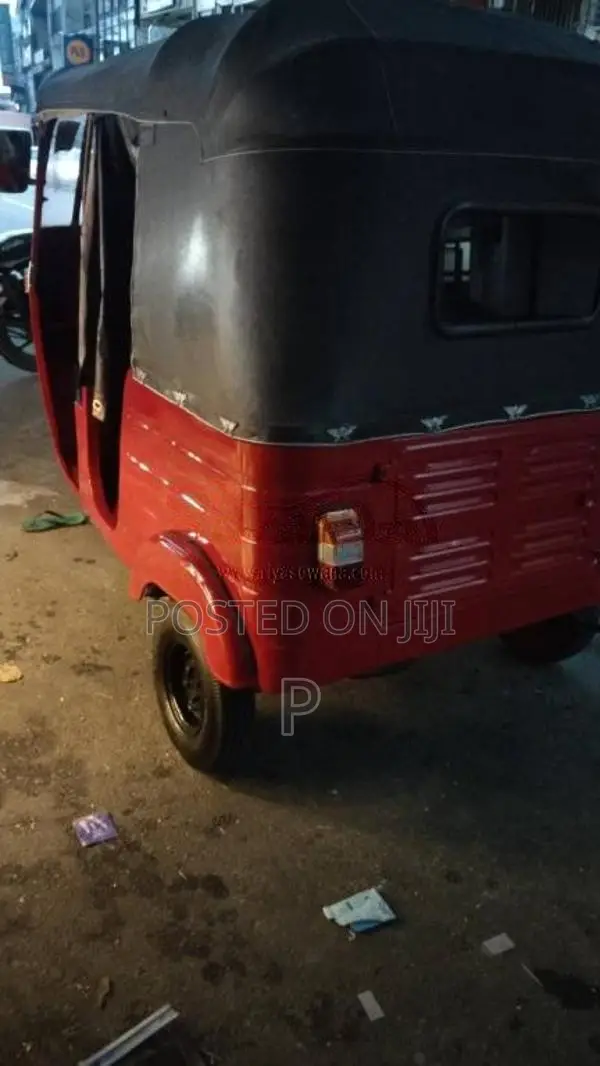 Bajaj RE 2 Stroke 2006 Three Wheel (Used)
