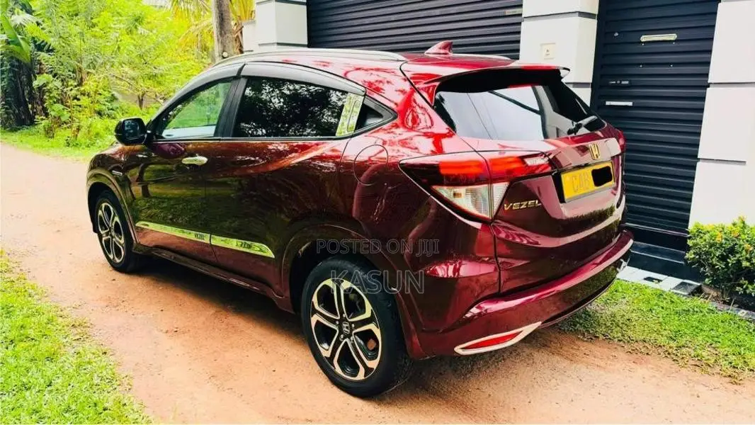 Honda Vezel Z Orange Pack 2014 SUV (Used)