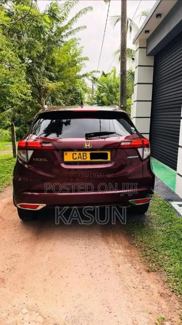 Honda Vezel Z Orange Pack 2014 SUV (Used)