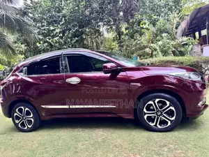 Honda Vezel 2016 SUV (Used)