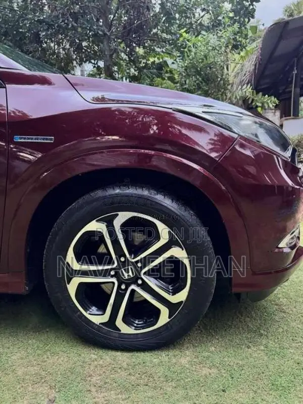 Honda Vezel 2016 SUV (Used)