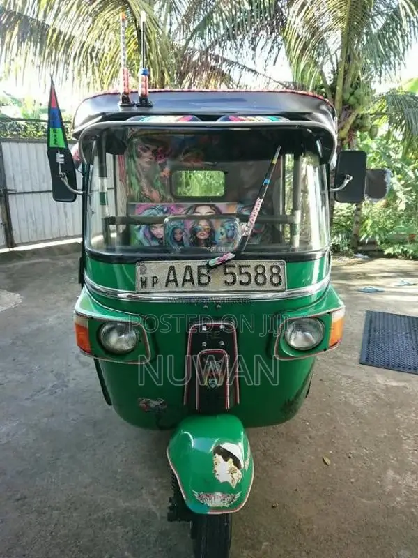Bajaj 4 stroke 2012 Three Wheel (Used)