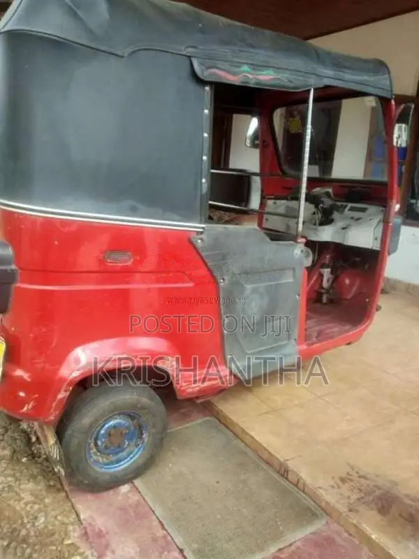 TVS King 2011 Three Wheel (Used)