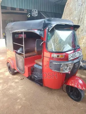 Bajaj 4 Stroke 2015 Three Wheel (Used)