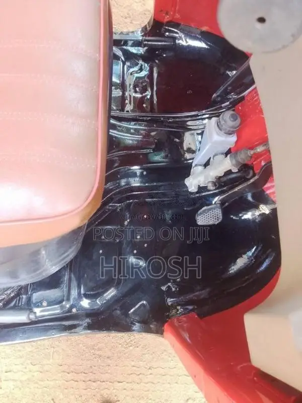 Bajaj 4 Stroke 2015 Three Wheel (Used)