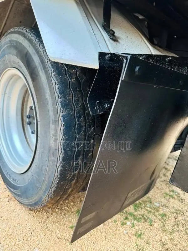 Mazda Titan 2000 Lorry (Used)