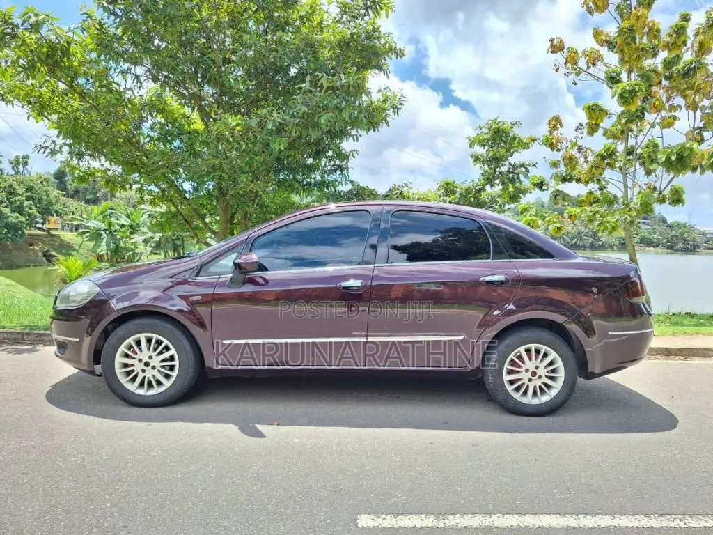 Fiat Linea 2012 Car (Used)