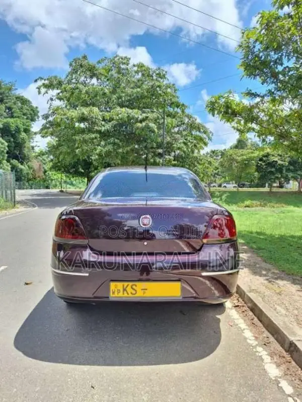 Fiat Linea 2012 Car (Used)