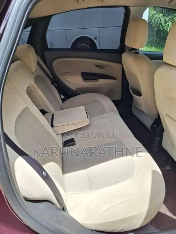 Fiat Linea 2012 Car (Used)