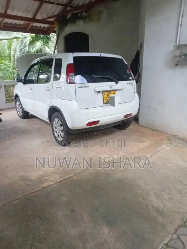 Suzuki Swift Centre Antenna 2004 Car (Used)