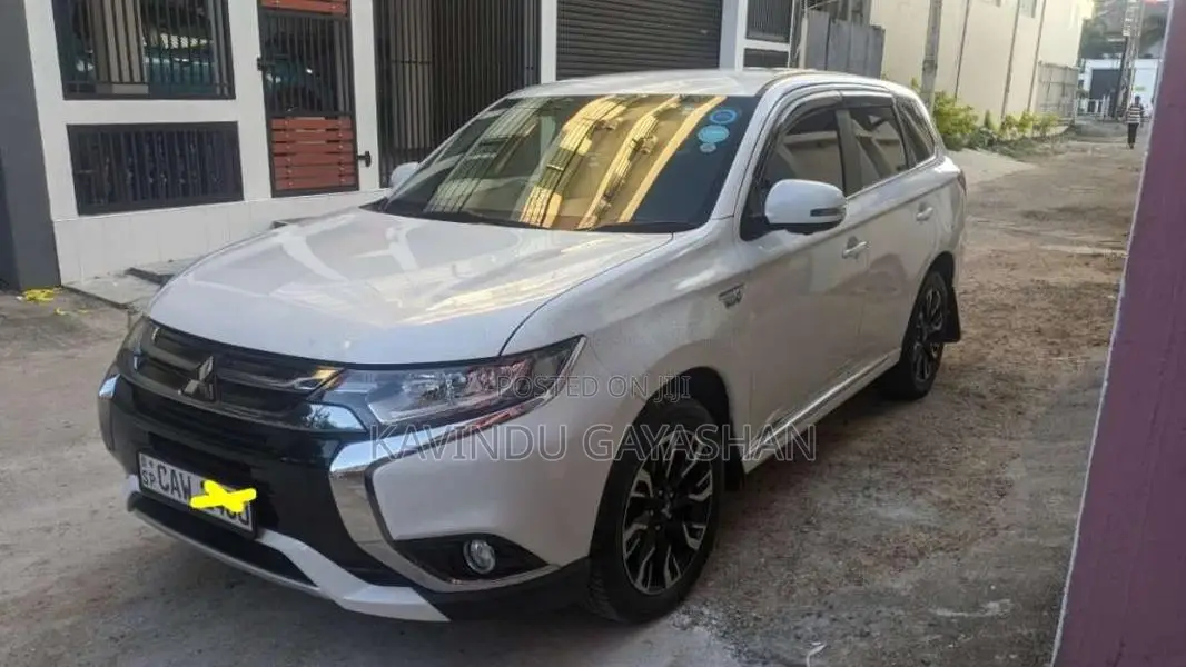 Mitsubishi Outlander 2016 SUV (Used)