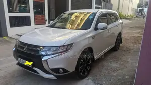 Mitsubishi Outlander 2016 SUV (Used)