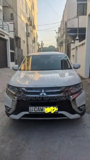 Mitsubishi Outlander 2016 SUV (Used)