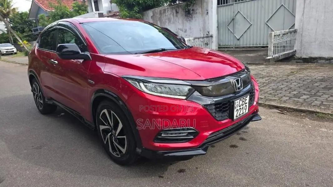 Honda Vezel Rs 2018 SUV (Used)