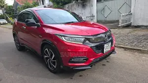 Honda Vezel Rs 2018 SUV (Used)