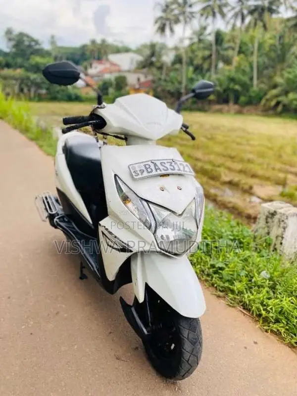 Honda Dio 2014 Motorbike (Used)