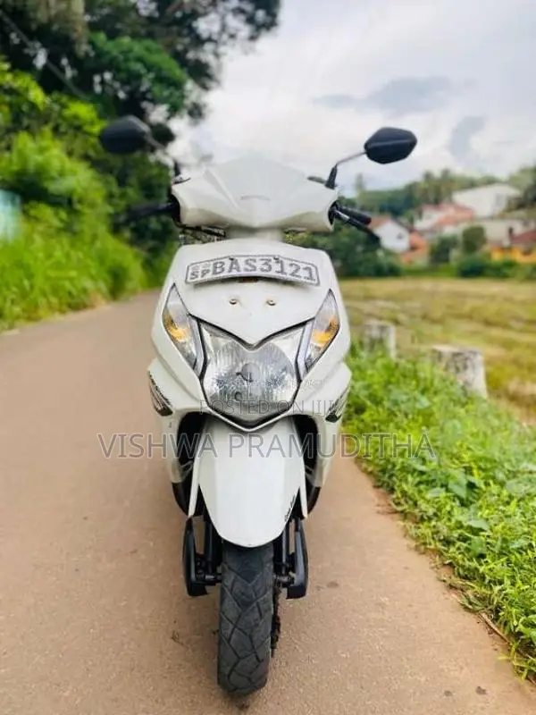 Honda Dio 2014 Motorbike (Used)