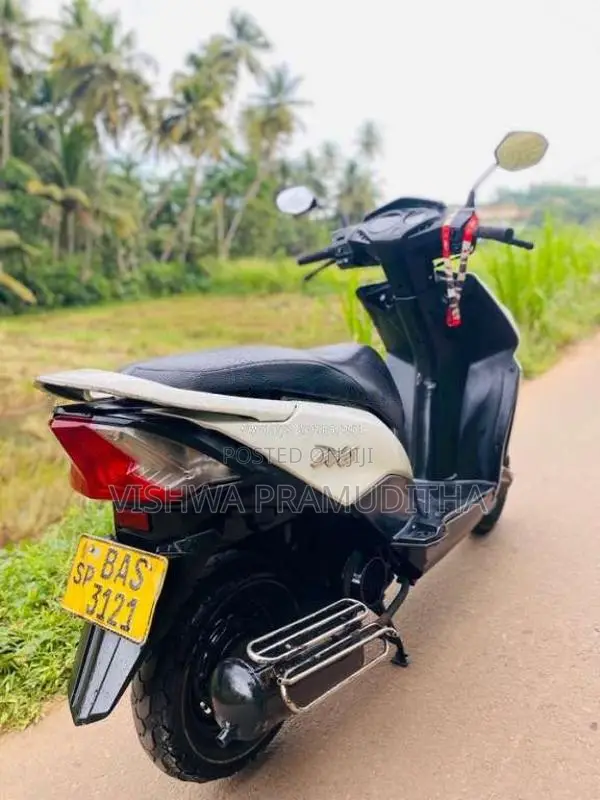 Honda Dio 2014 Motorbike (Used)