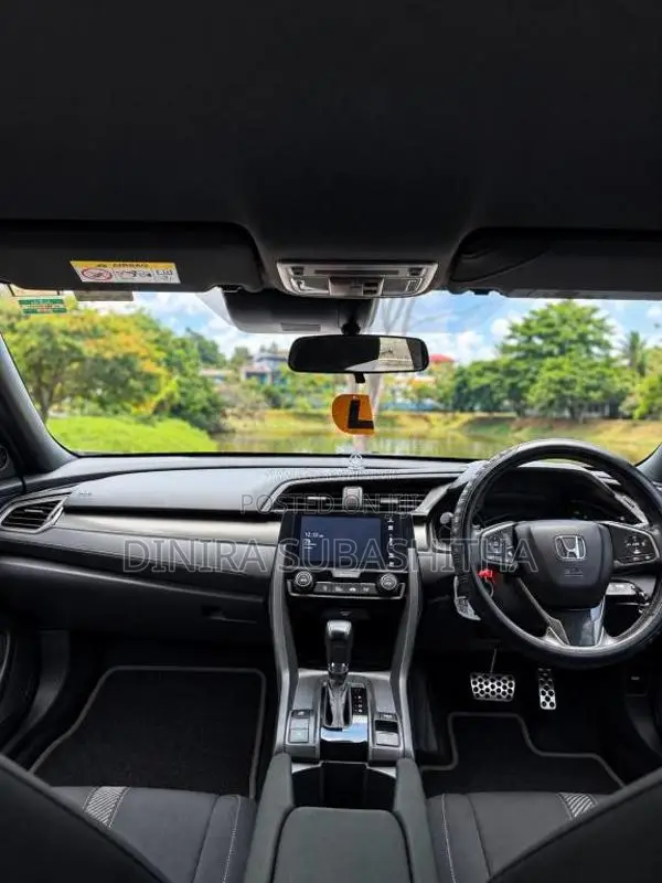 Honda Civic 2017 Car (Used)