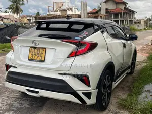 Toyota CHR NGX 10 GT TURBO 2018 SUV (Used)