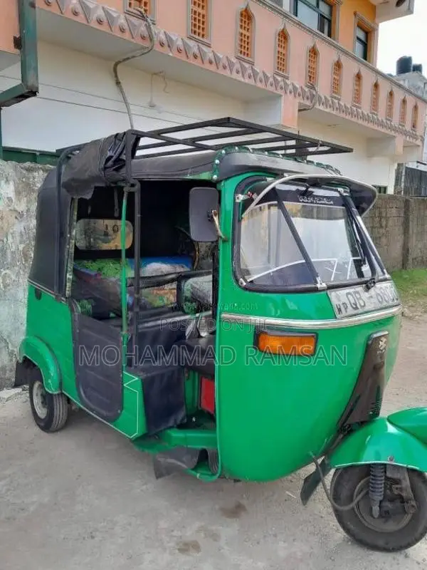 Bajaj Re 2005 Three Wheel (Used)