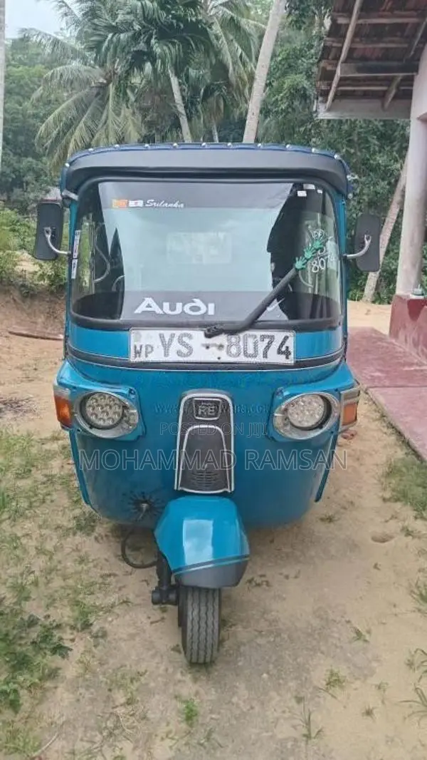 Bajaj Re 2011 Three Wheel (Used)