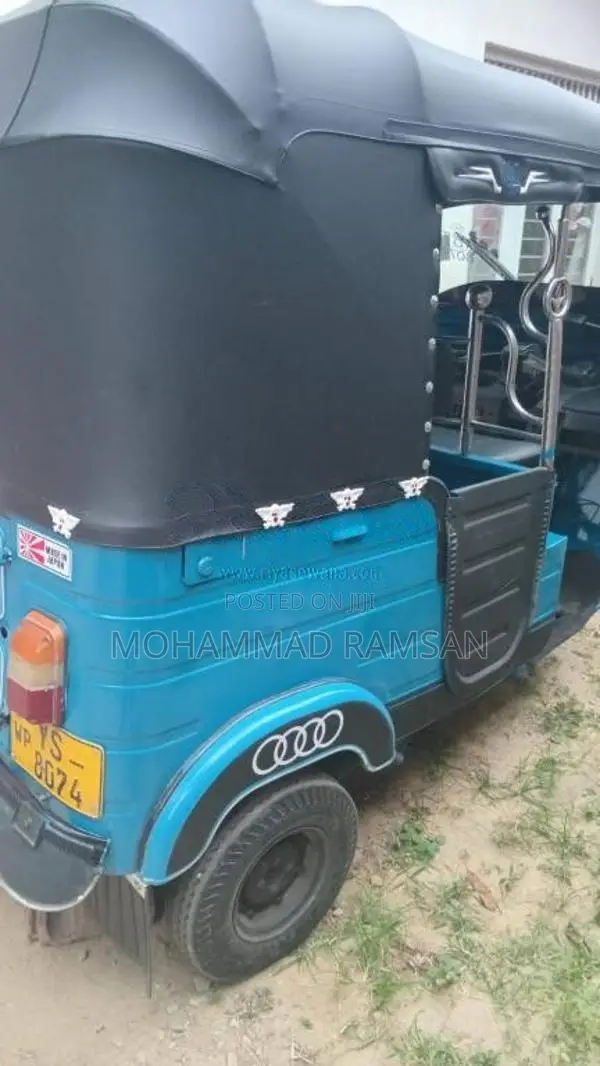 Bajaj Re 2011 Three Wheel (Used)