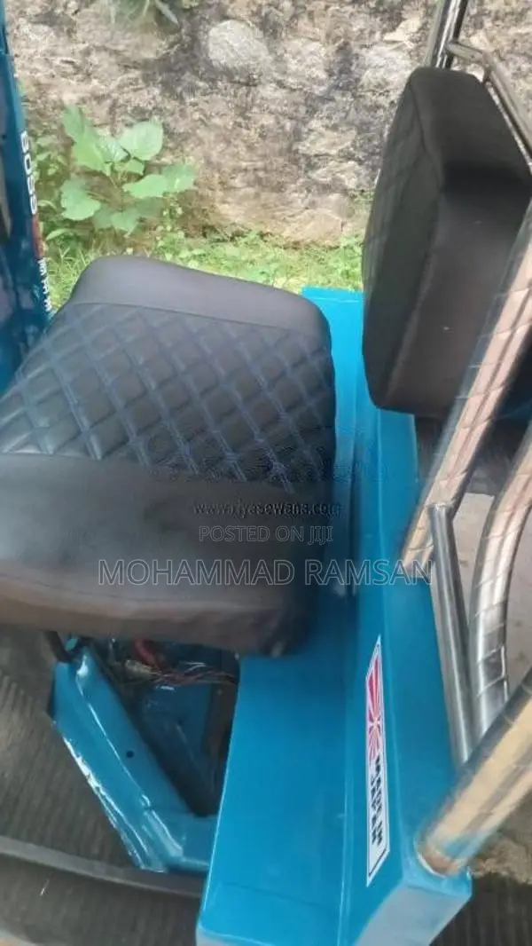 Bajaj Re 2011 Three Wheel (Used)