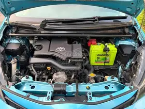 Toyota Vitz 2016 Car (Used)