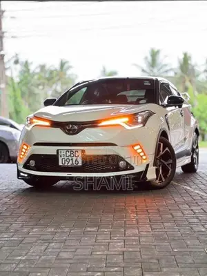 Toyota CHR 2017 SUV (Used)
