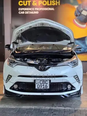 Toyota CHR 2017 SUV (Used)