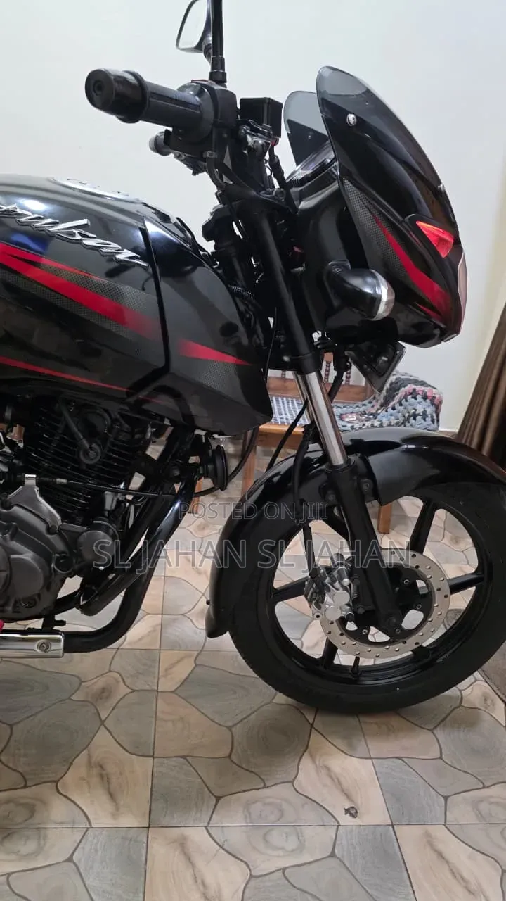 Bajaj Pulsar 150 2017 Black