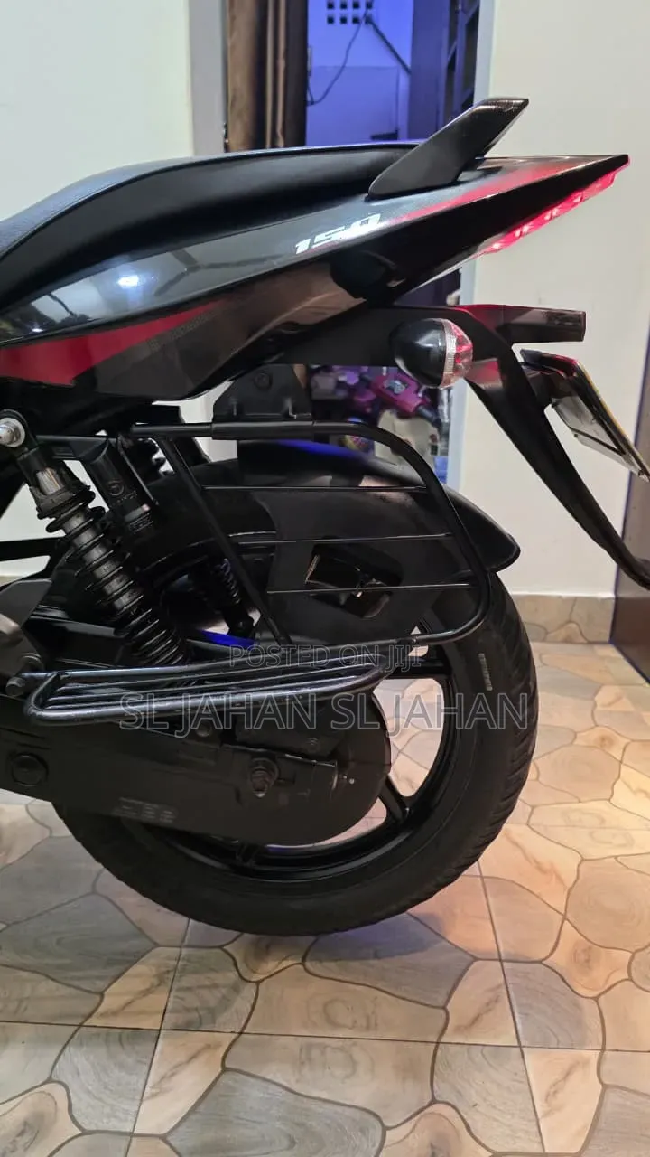 Bajaj Pulsar 150 2017 Black