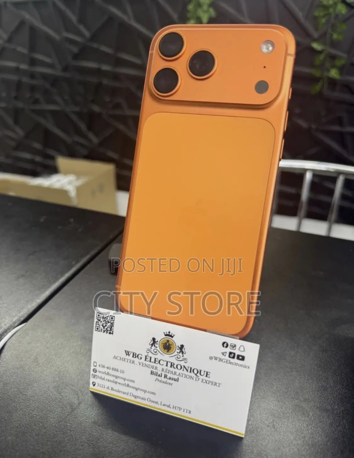 New Apple iPhone 17 Pro Max 1 TB Orange