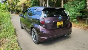 Toyota Aqua 2014 Car (Used)